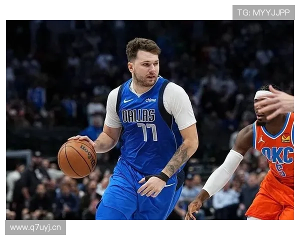 东契奇回应滑倒三分:故意设计忽视外界杂音 东契奇回应滑倒三分:故意设计忽视外界杂音